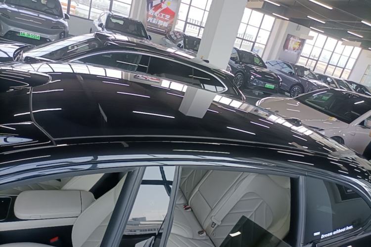 Used Nio ET5T 2025 75 kWh Touring Roof
