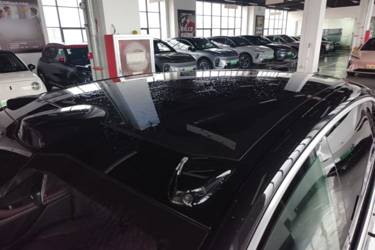 Used Nio ET5T 2025 75 kWh Touring Roof
