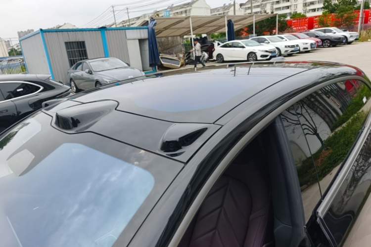 Used Nio ET5T 2025 75 kWh Touring Roof
