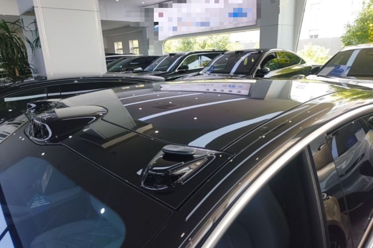 Used Nio ET5T 2025 75 kWh Touring Roof