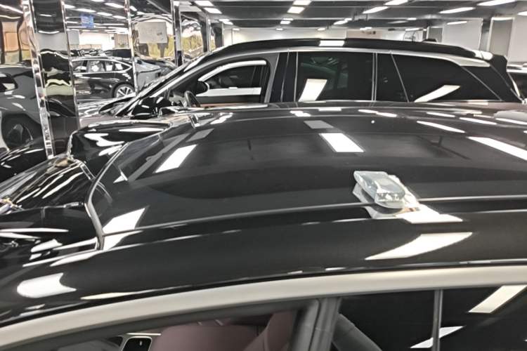 Used Nio ET5T 2025 75 kWh Touring Roof
