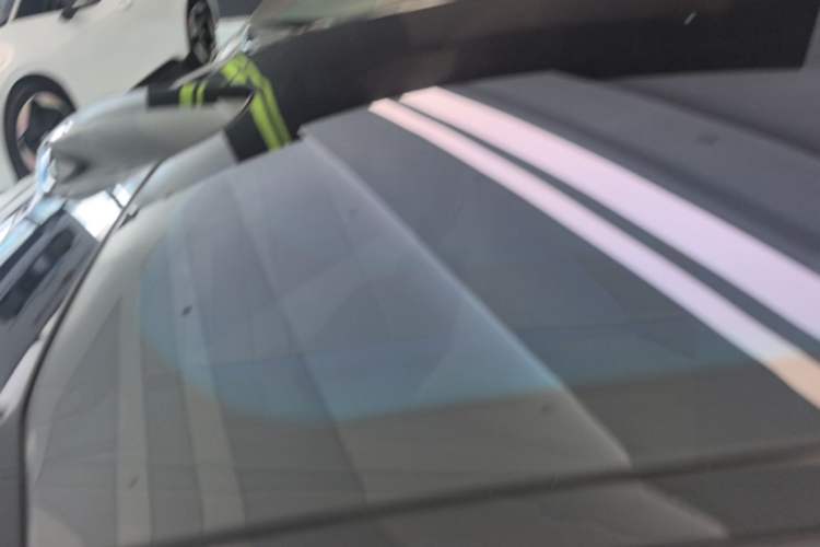Used Nio ET5T 2025 75 kWh Touring Roof
