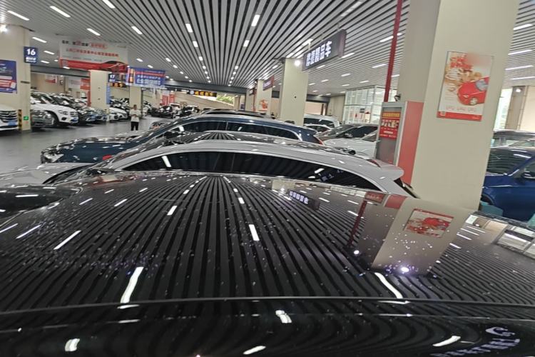 Used Nio ET5T 2025 75 kWh Touring Roof