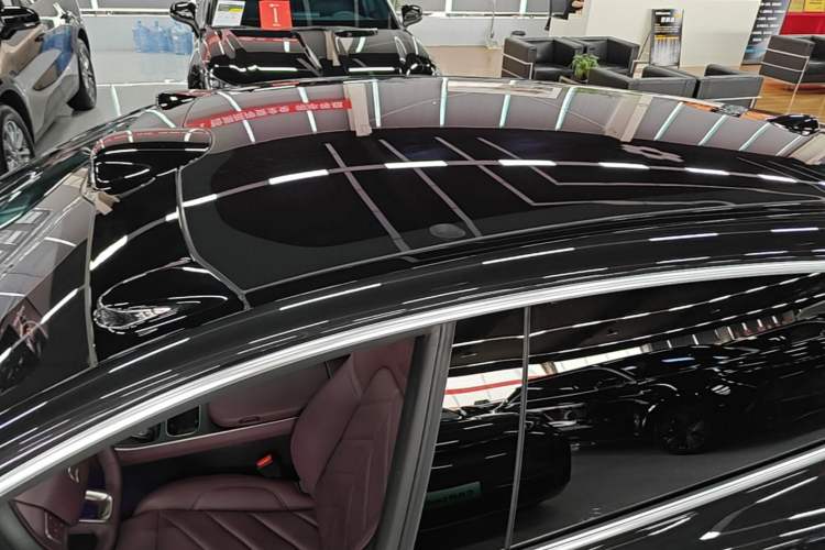 Used Nio ET5T 2025 75 kWh Touring Roof
