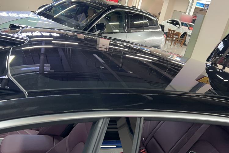 Used Nio ET5T 2025 75 kWh Touring Roof