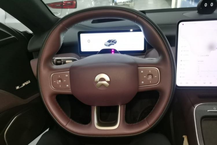 Used Nio ET5T 2025 75 kWh Touring Steering Wheel