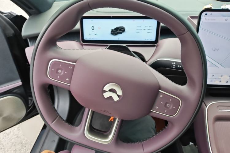 Used Nio ET5T 2025 75 kWh Touring Steering Wheel