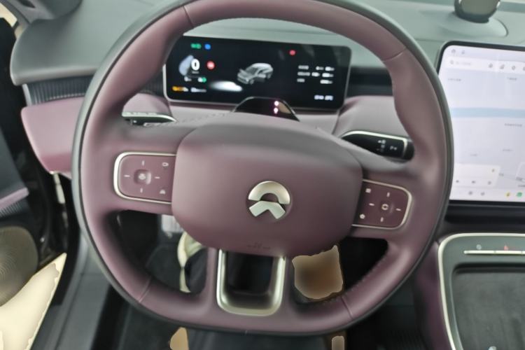 Used Nio ET5T 2025 Model Champion Commemorative Edition, 75kWh Touring Steering Wheel