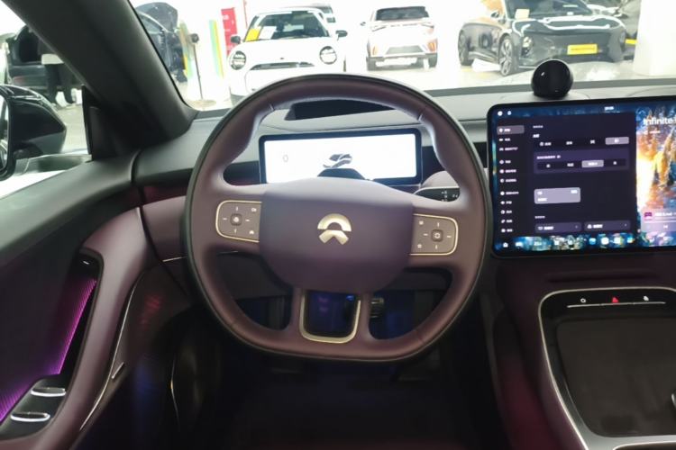 Used Nio ET5T 2025 75 kWh Touring Steering Wheel