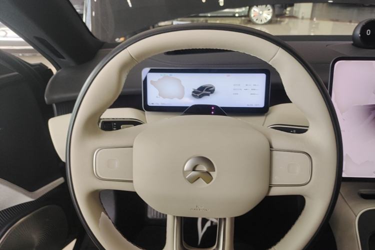 Used Nio ET5T 2025 75 kWh Touring Steering Wheel