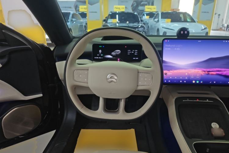 Used Nio ET5T 2025 75 kWh Touring Steering Wheel