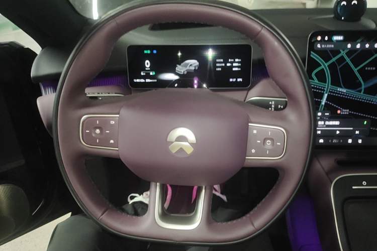 Used Nio ET5T 2025 75 kWh Touring Steering Wheel
