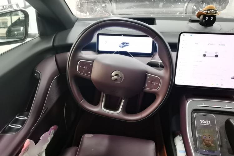 Used Nio ET5T 2025 75 kWh Touring Steering Wheel
