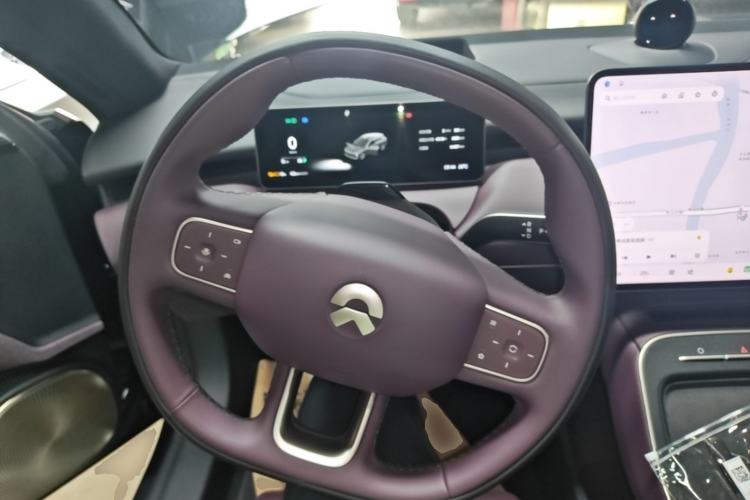 Used Nio ET5T 2025 75 kWh Touring Steering Wheel