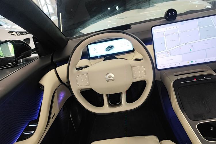 Used Nio ET5T 2025 75 kWh Touring Steering Wheel
