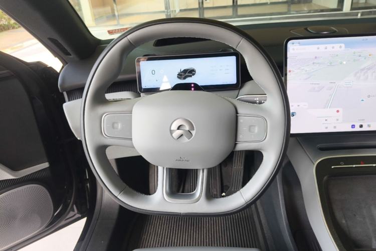 Used Nio ET5T 2025 75 kWh Touring Steering Wheel
