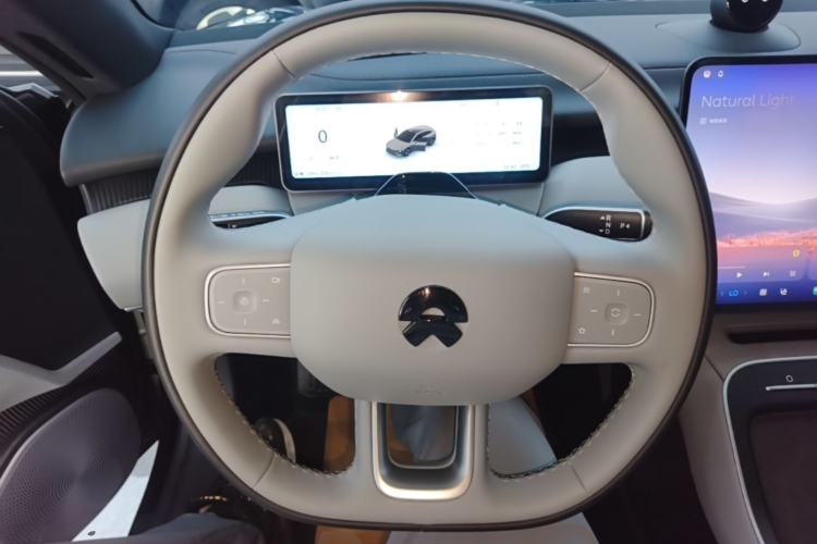 Used Nio ET5T 2025 75 kWh Touring Steering Wheel