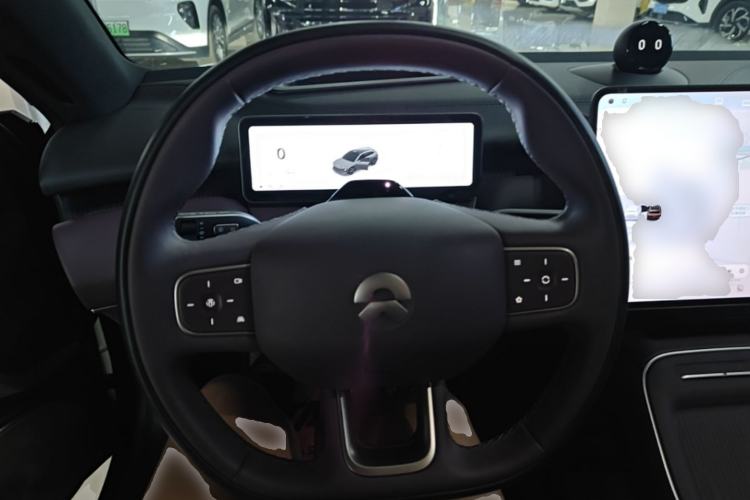 Used Nio ET5T 2025 75 kWh Touring Steering Wheel