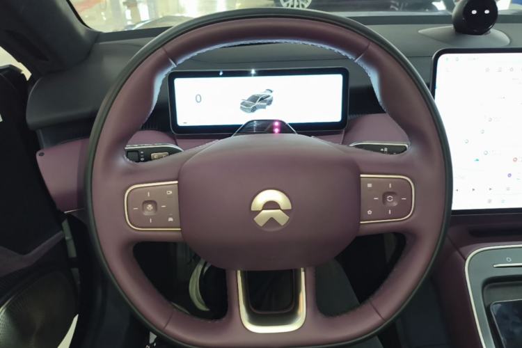Used Nio ET5T 2025 75 kWh Touring Steering Wheel
