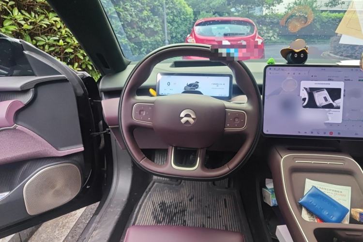 Used Nio ET5T 2025 75 kWh Touring Steering Wheel