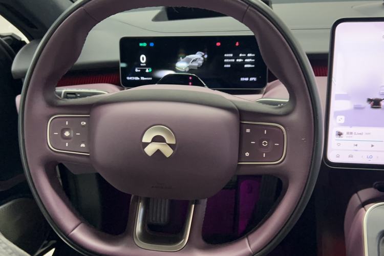 Used Nio ET5T 2025 75 kWh Touring Steering Wheel