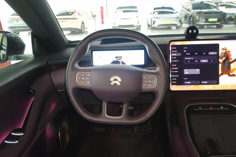 Used Nio ET5T 2025 75 kWh Touring Steering Wheel