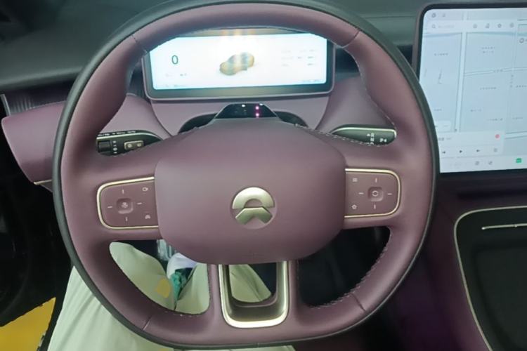 Used Nio ET5T 2025 75 kWh Touring Steering Wheel