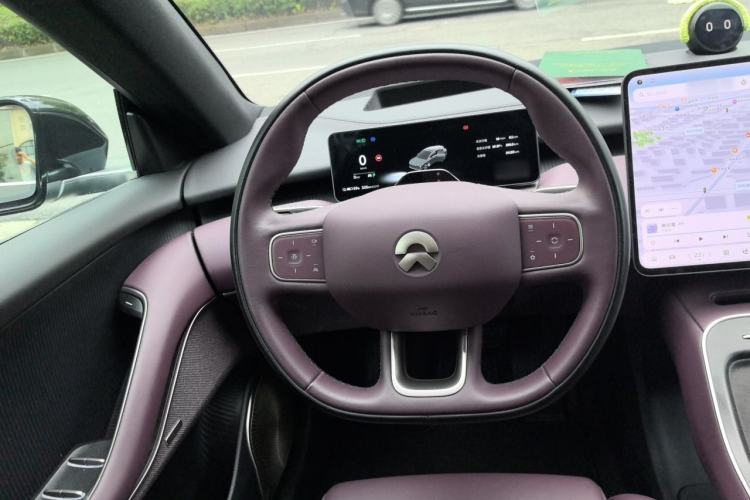 Used Nio ET5T 2025 75 kWh Touring Steering Wheel