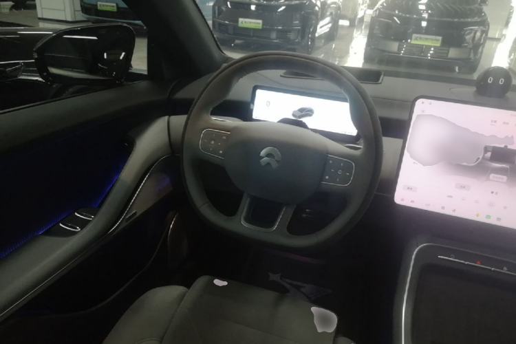 Used Nio ET5T 2025 Model Champion Commemorative Edition, 75kWh Touring Steering Wheel