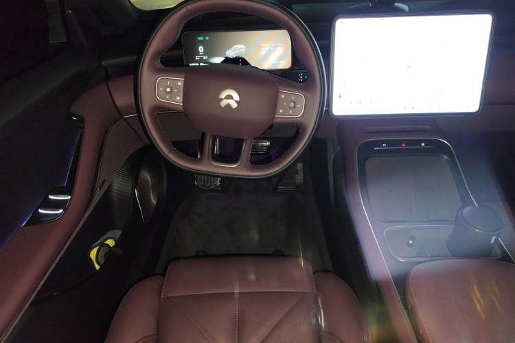 Used Nio ET5T 2025 75 kWh Touring Steering Wheel