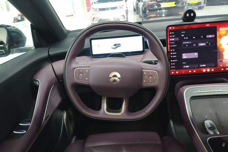 Used Nio ET5T 2025 75 kWh Touring Steering Wheel