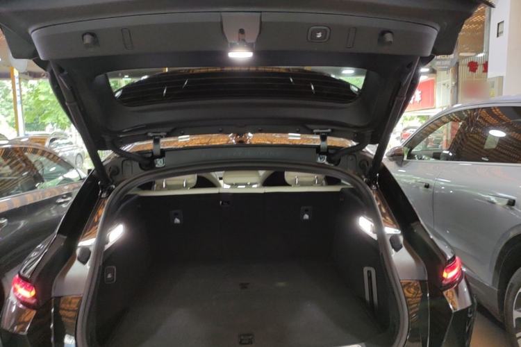 Used Nio ET5T 2025 75 kWh Touring Trunk