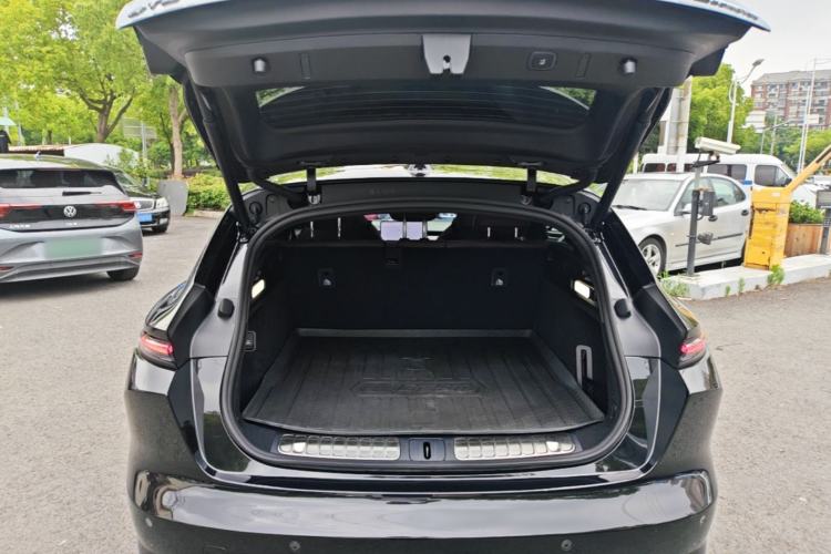 Used Nio ET5T 2025 75 kWh Touring Trunk