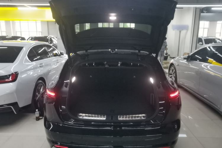 Used Nio ET5T 2025 75 kWh Touring Trunk