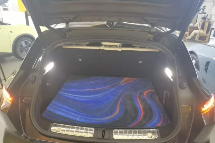 Used Nio ET5T 2025 75 kWh Touring Trunk