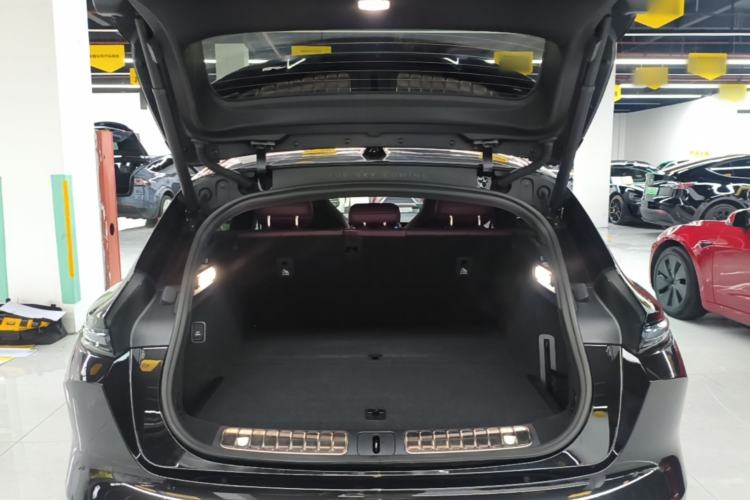 Used Nio ET5T 2025 75 kWh Touring Trunk