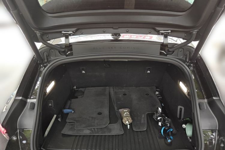 Used Nio ET5T 2025 75 kWh Touring Trunk