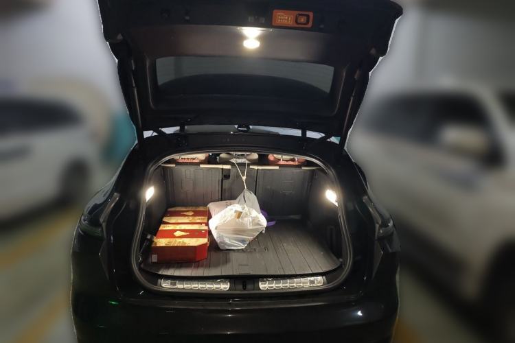 Used Nio ET5T 2025 75 kWh Touring Trunk
