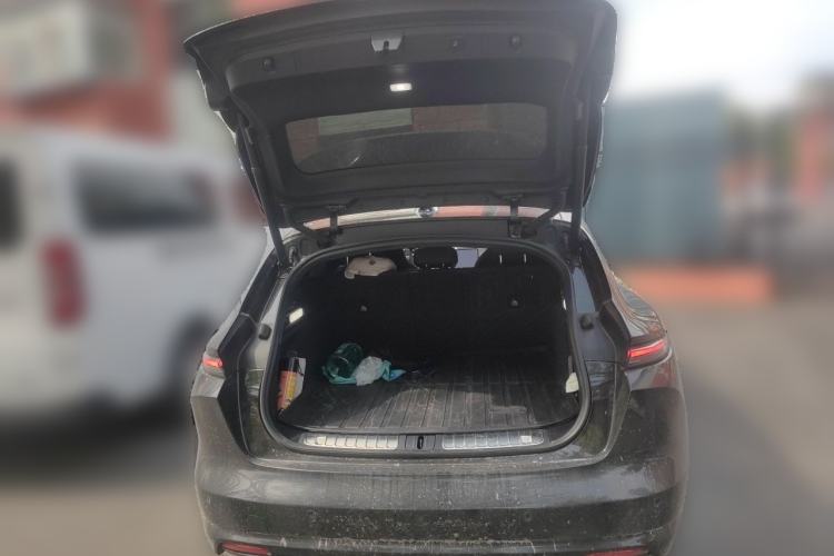 Used Nio ET5T 2025 75 kWh Touring Trunk