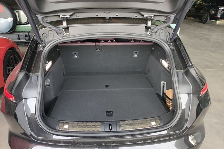 Used Nio ET5T 2025 75 kWh Touring Trunk