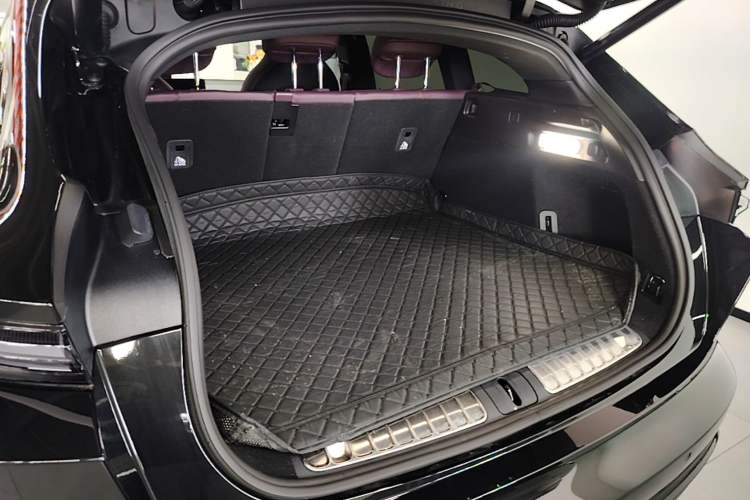 Used Nio ET5T 2025 75 kWh Touring Trunk