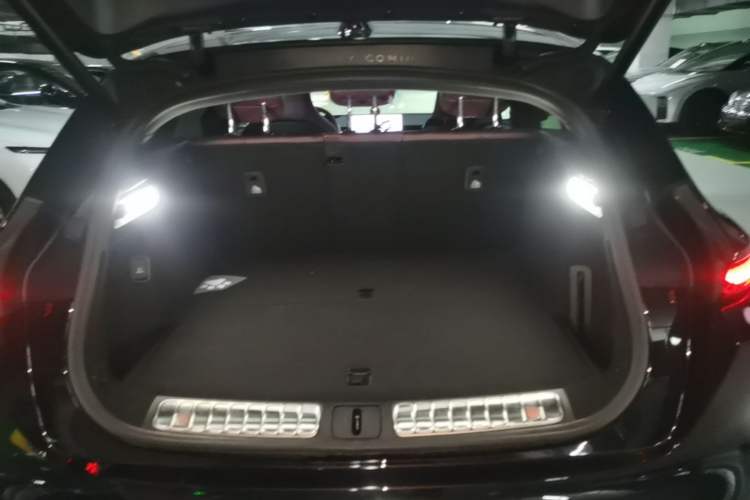 Used Nio ET5T 2025 100kWh Touring Trunk