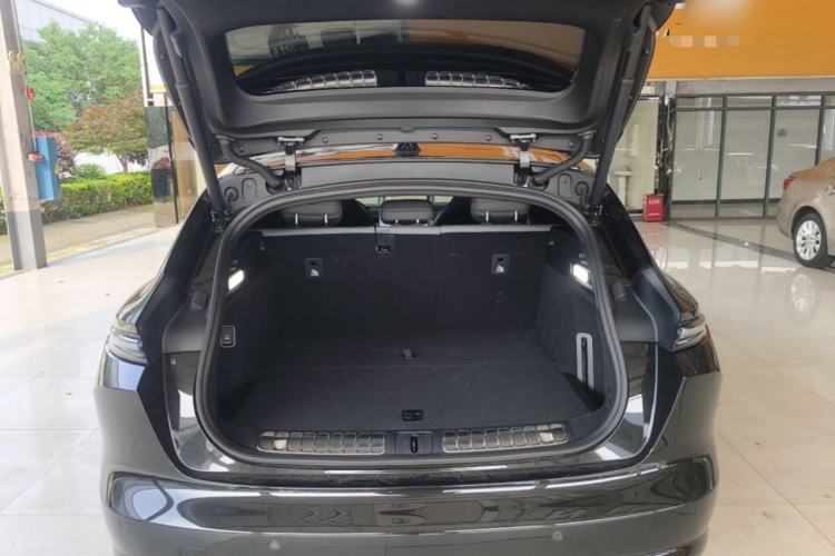 Used Nio ET5T 2025 75 kWh Touring Trunk