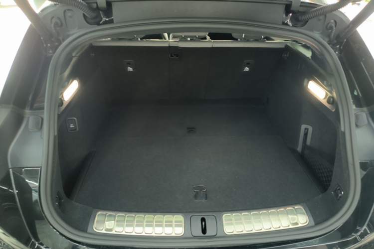 Used Nio ET5T 2025 75 kWh Touring Trunk
