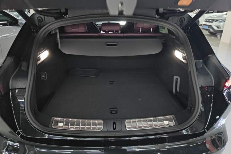 Used Nio ET5T 2025 75 kWh Touring Trunk