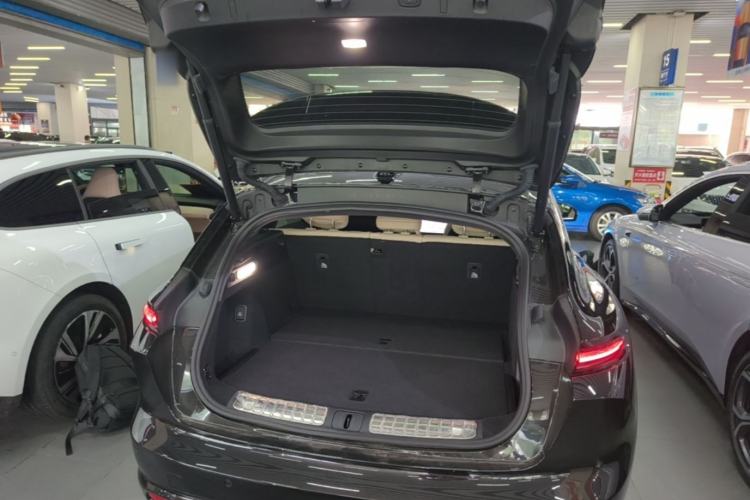 Used Nio ET5T 2025 75 kWh Touring Trunk