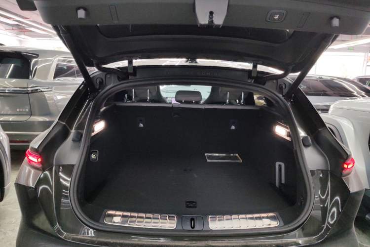 Used Nio ET5T 2025 75 kWh Touring Trunk