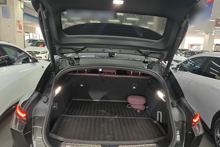 Used Nio ET5T 2025 75 kWh Touring Trunk