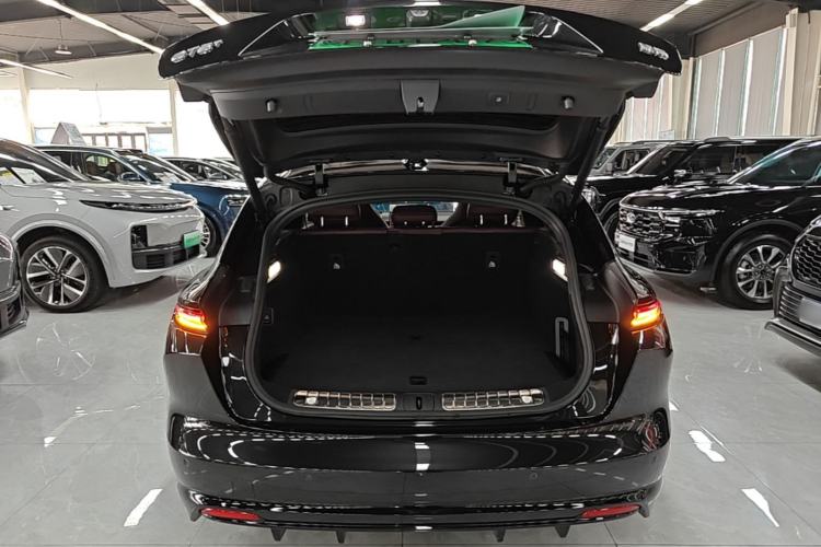 Used Nio ET5T 2025 75 kWh Touring Trunk