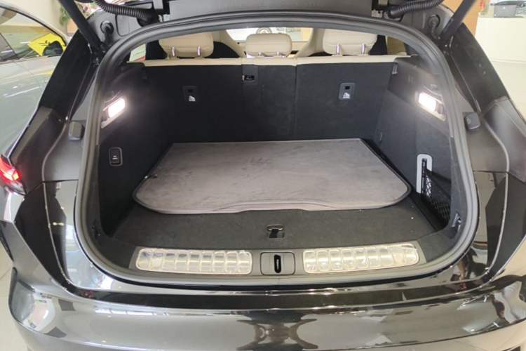 Used Nio ET5T 2025 75 kWh Touring Trunk